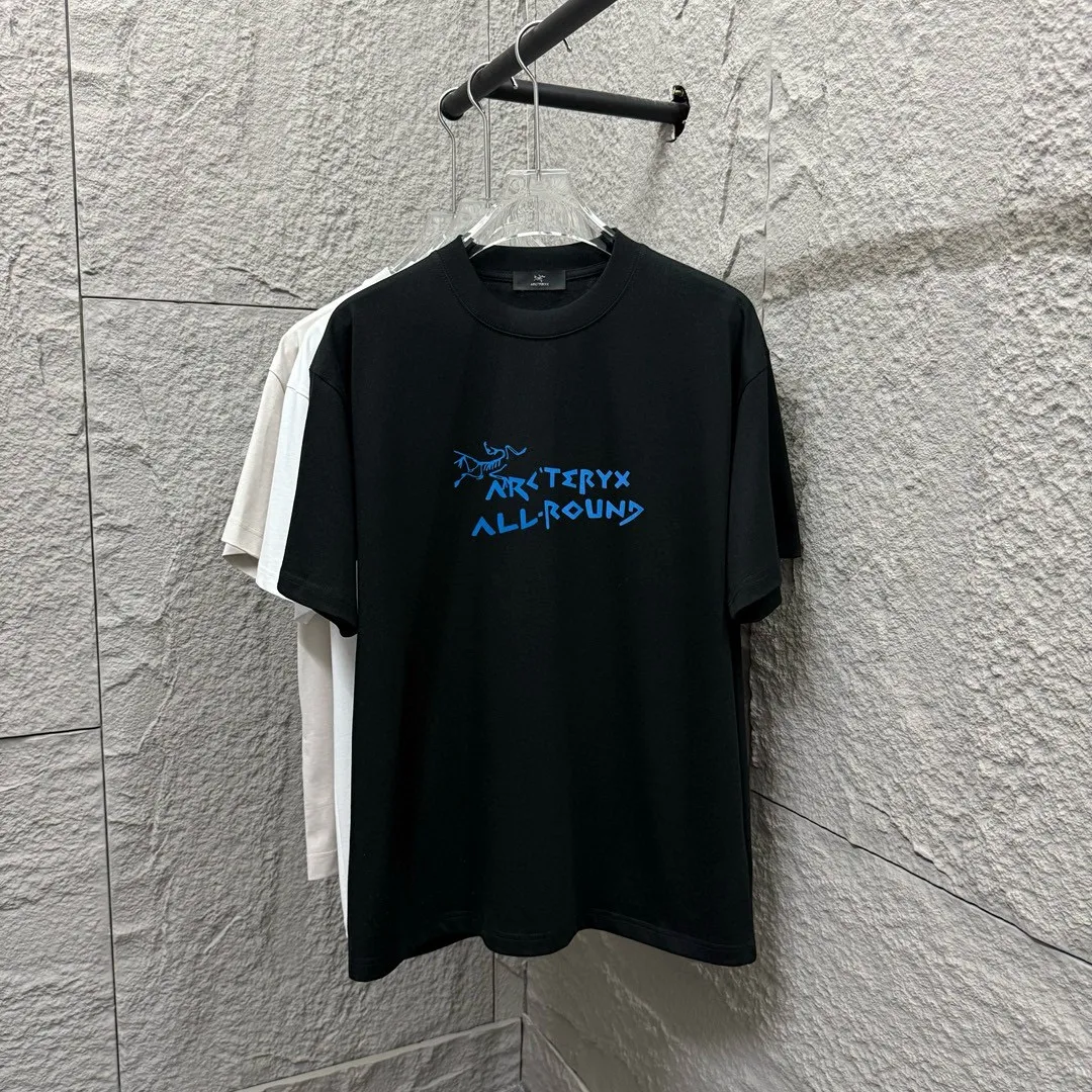 ARC'TERYX* * 2025 New Arrival Classic T Same Style Size： S （90-130 ） M （120-150 ） L （140-165 ） XL （160-180 ） XXL （180 ） ：Black White